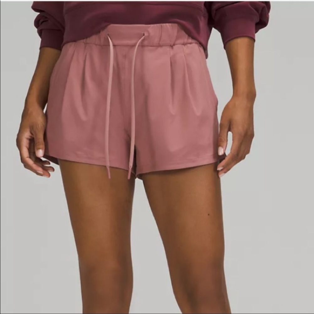 ❤️LULULEMON STROLL AT SUNDOWN SHORT 3”-SPICED CHAI-10❤️ - Picture 5 of 13